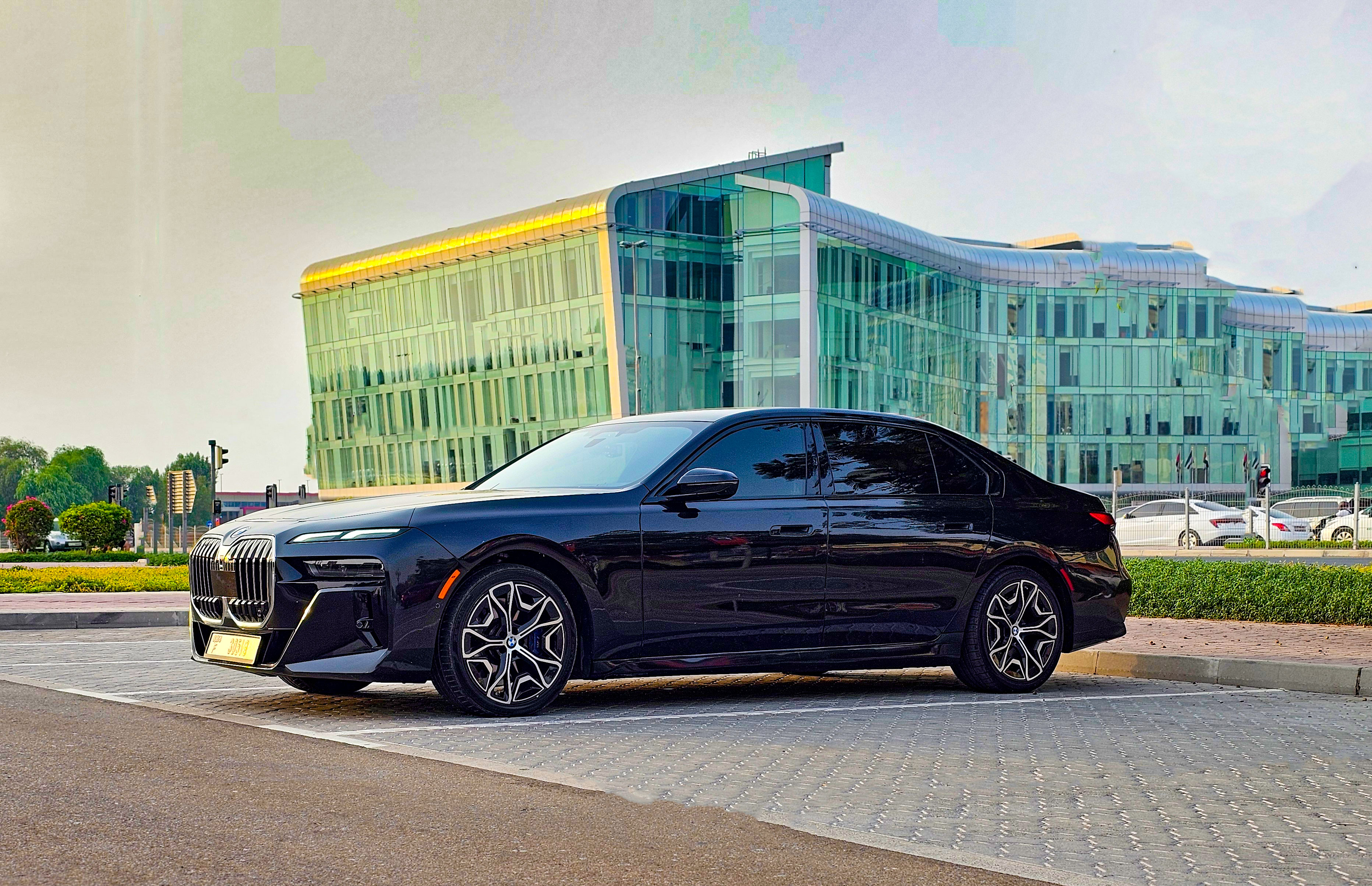 BMW Black - Image 1