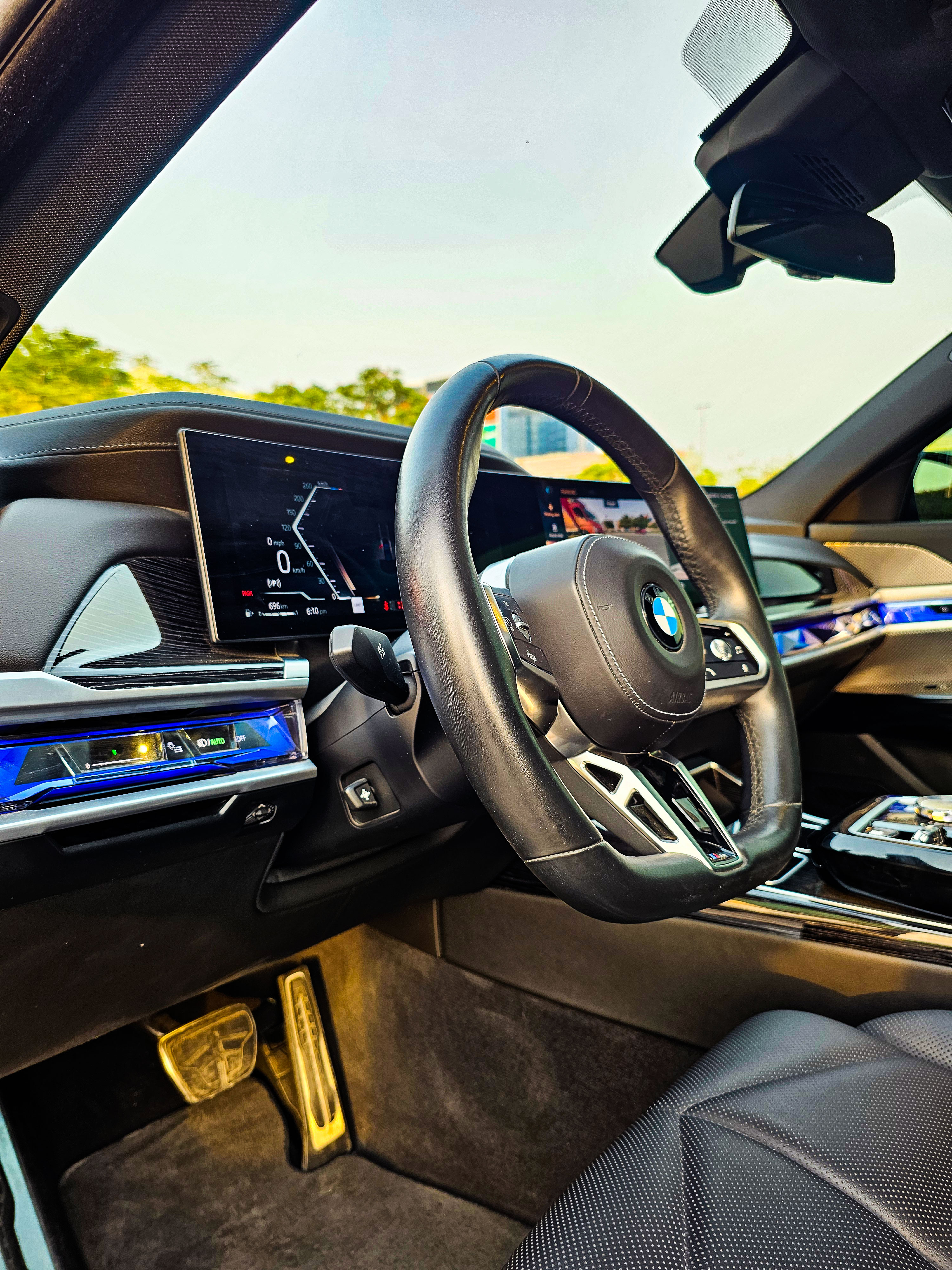 BMW Black - Image 6