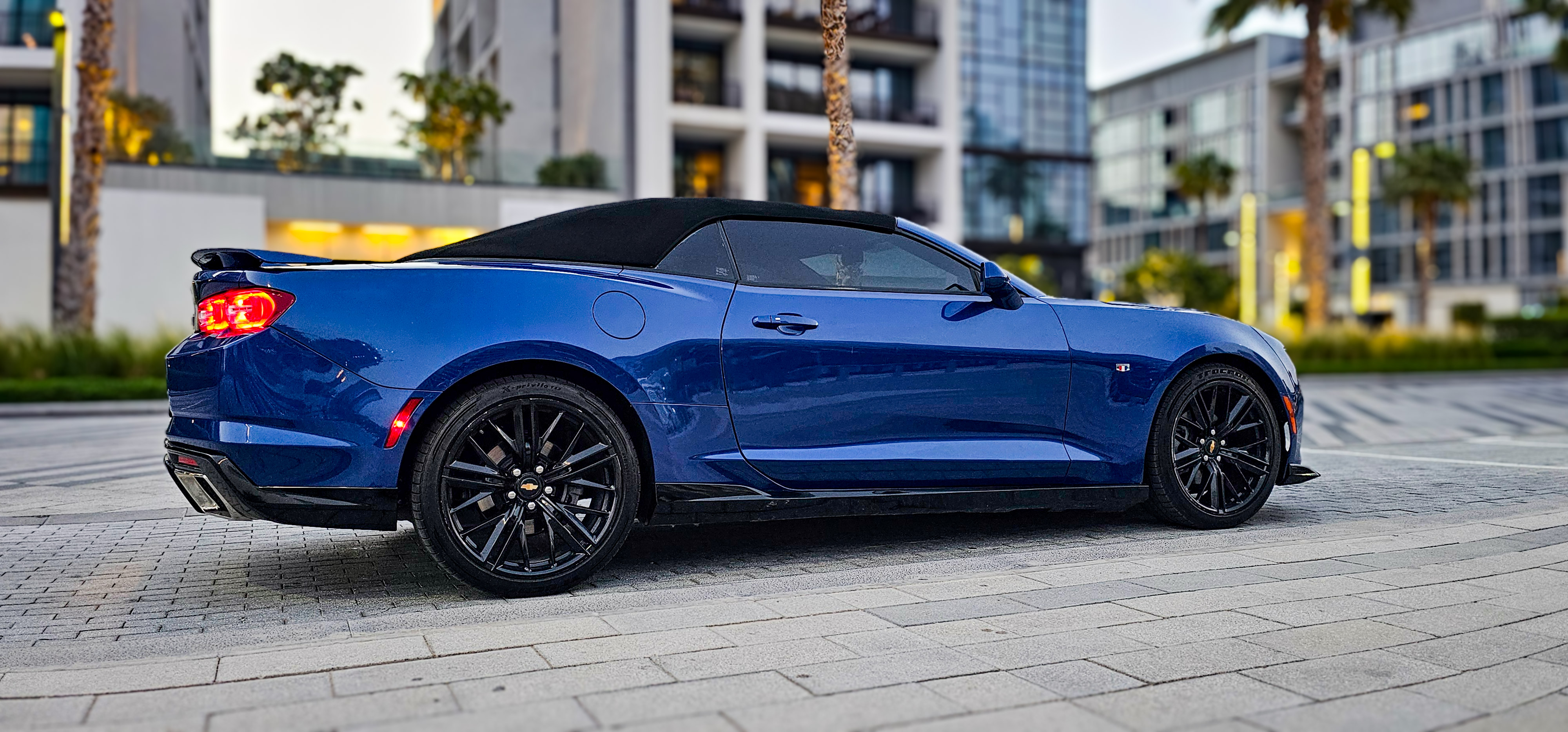 Chevrolet Camaro  - Image 6