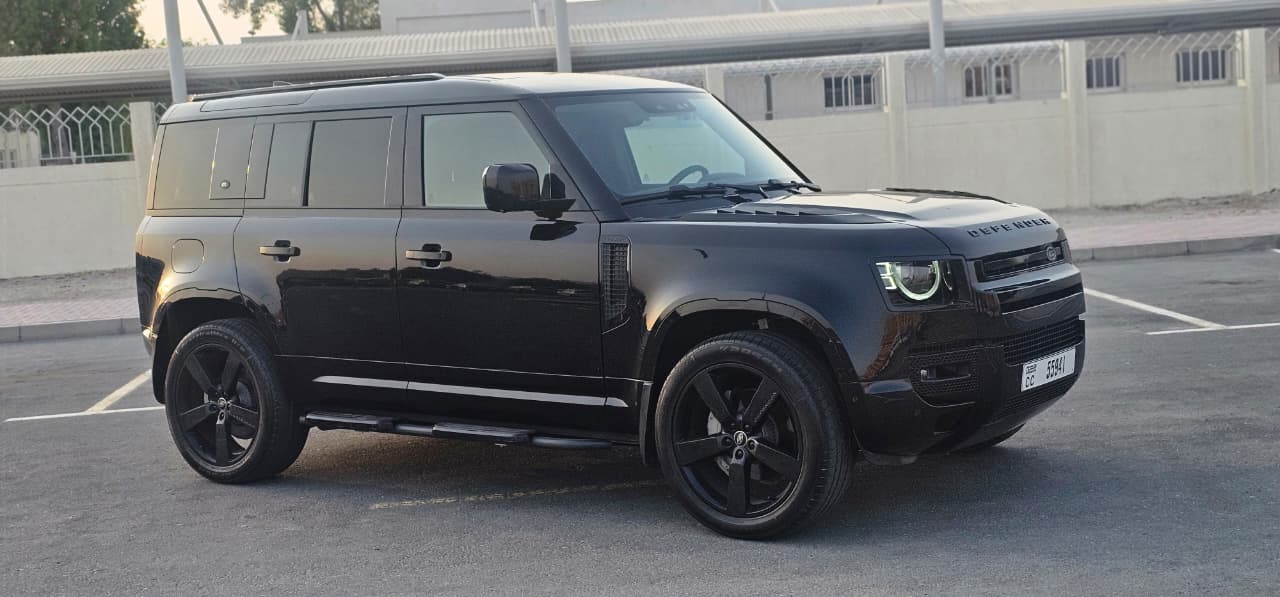 Land Rover Defender - Image 14