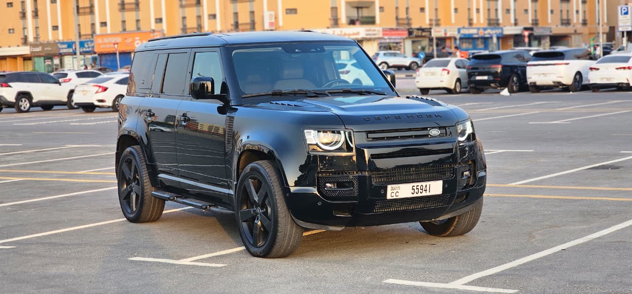 Land Rover Defender - Image 17