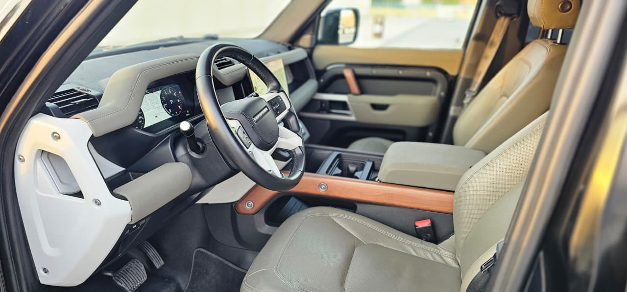 Land Rover Defender - Image 18