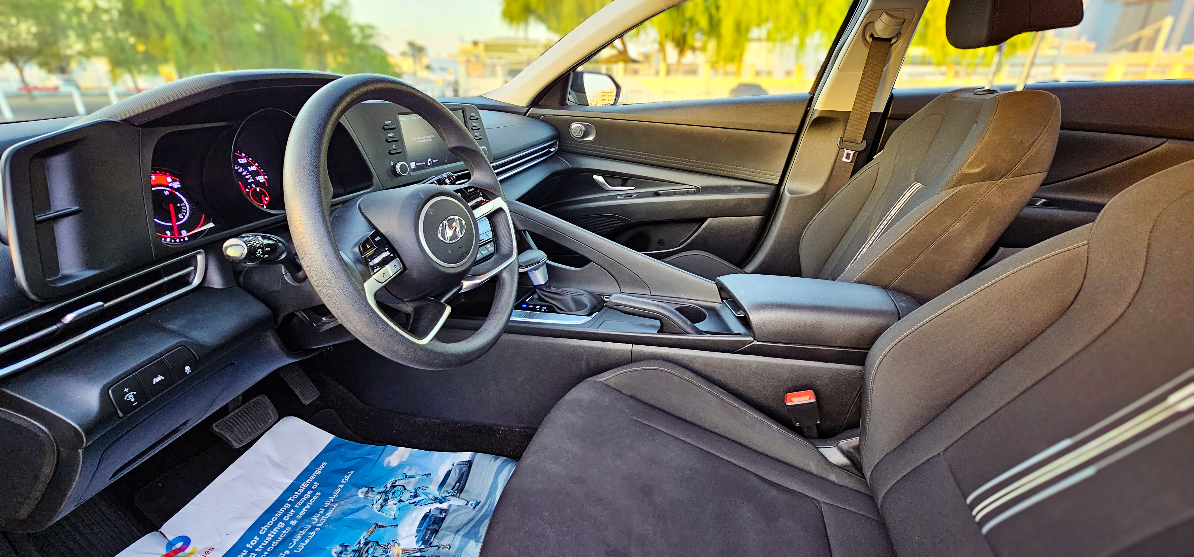 Hyundai  Elantra - Image 5