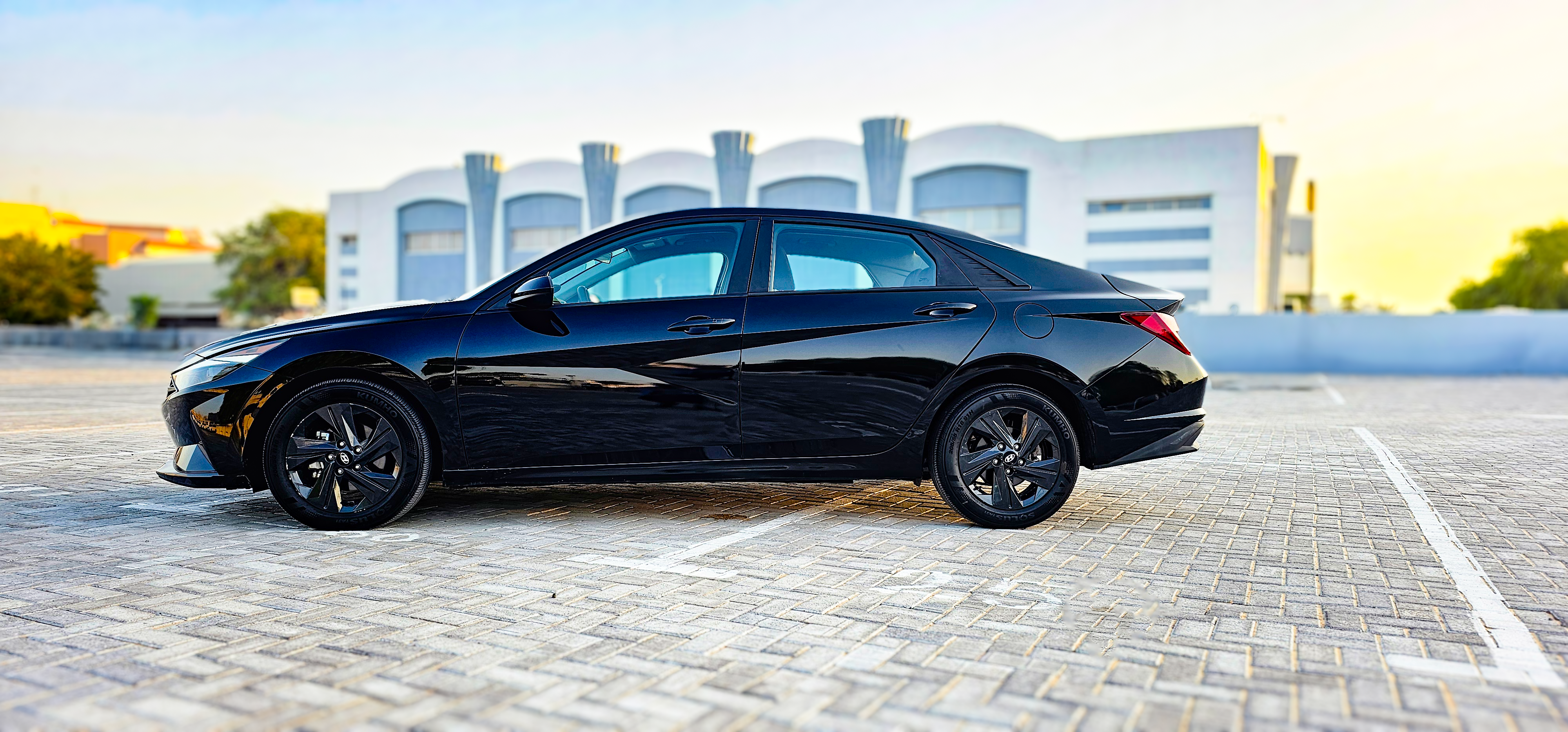 Hyundai  Elantra - Image 17