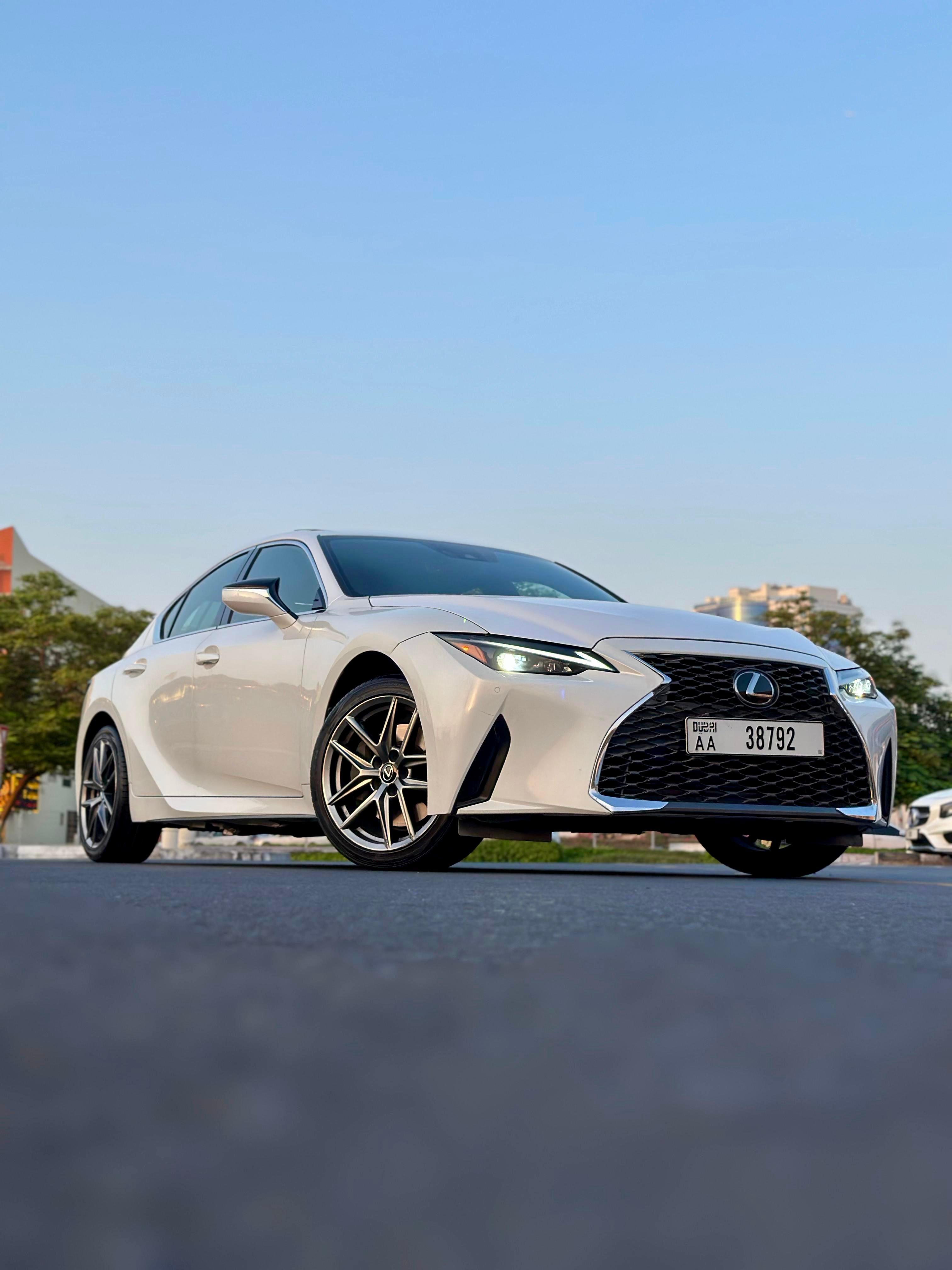 Lexus IS 300 - Image 3