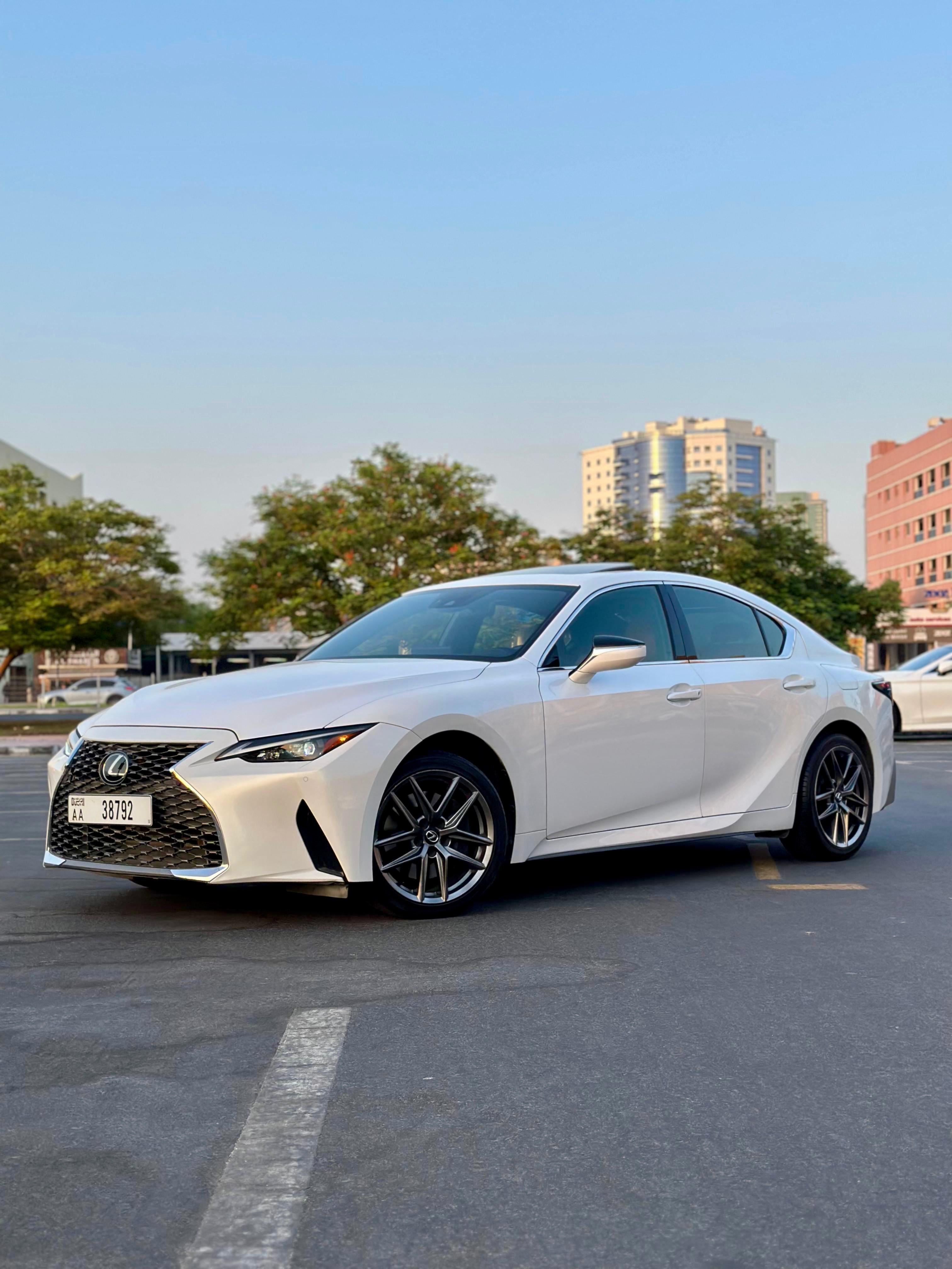Lexus IS 300 - Image 7
