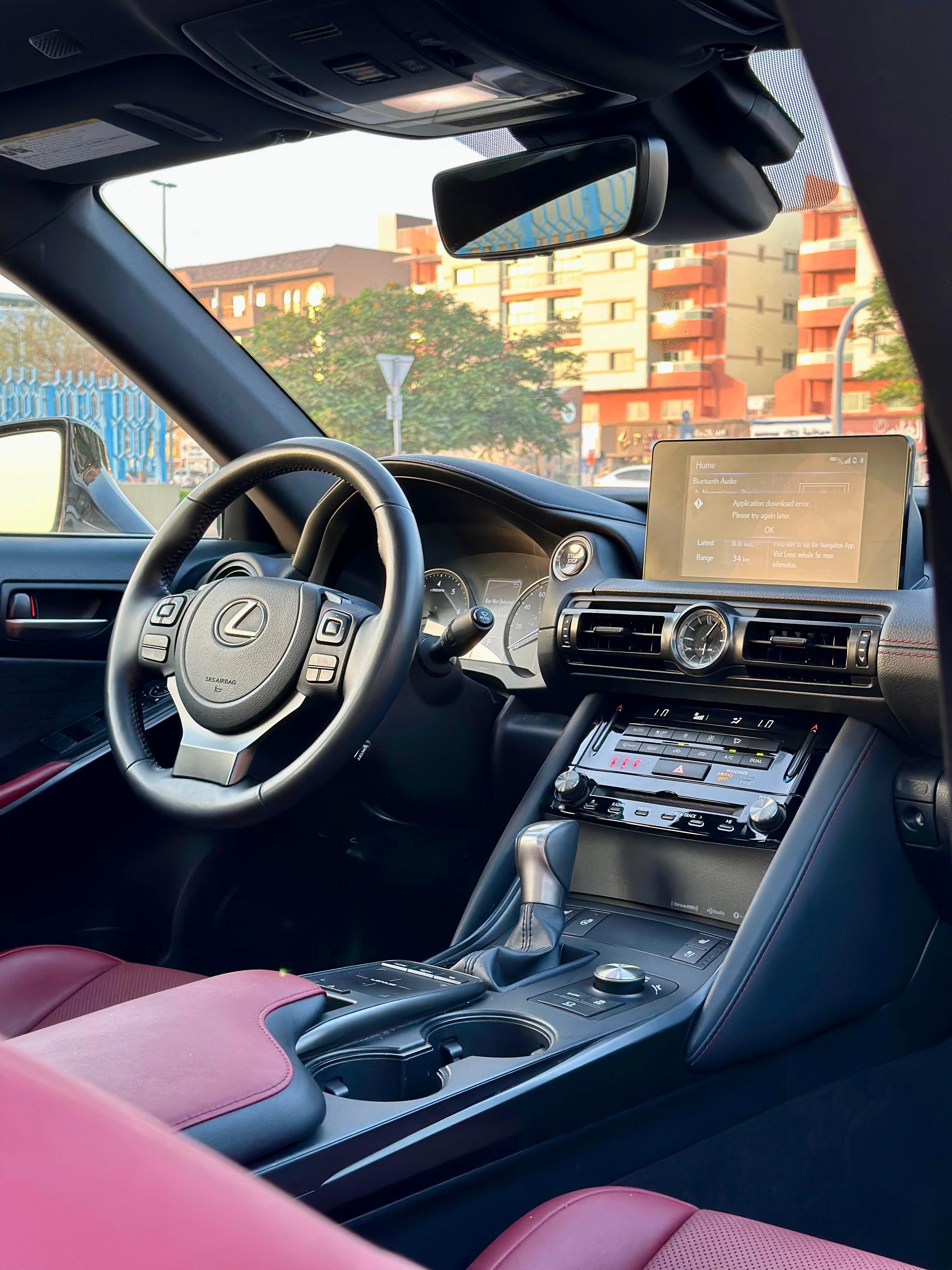 Lexus IS 300 - Image 8