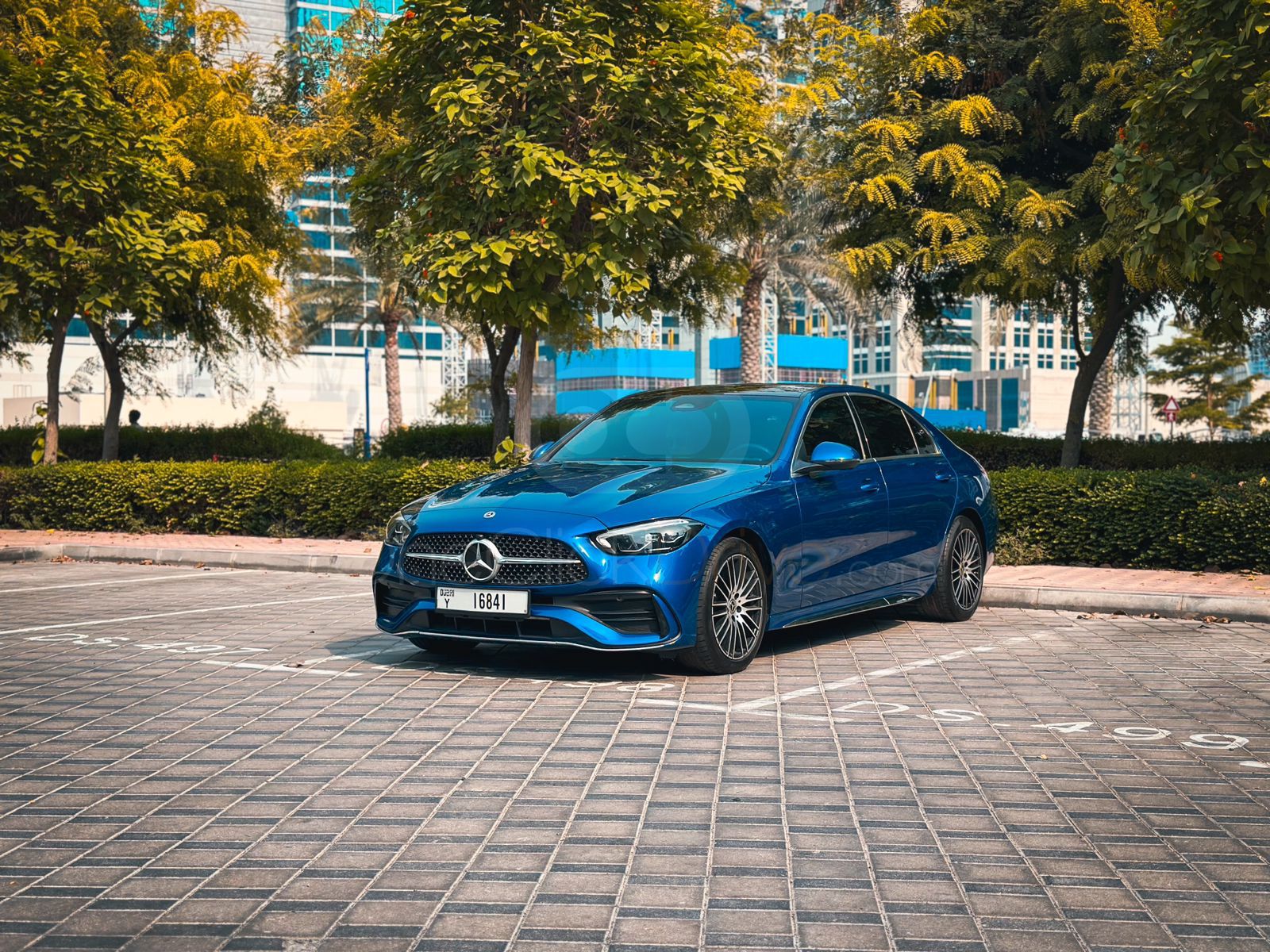 Mercedes-Benz C200 - Image 2