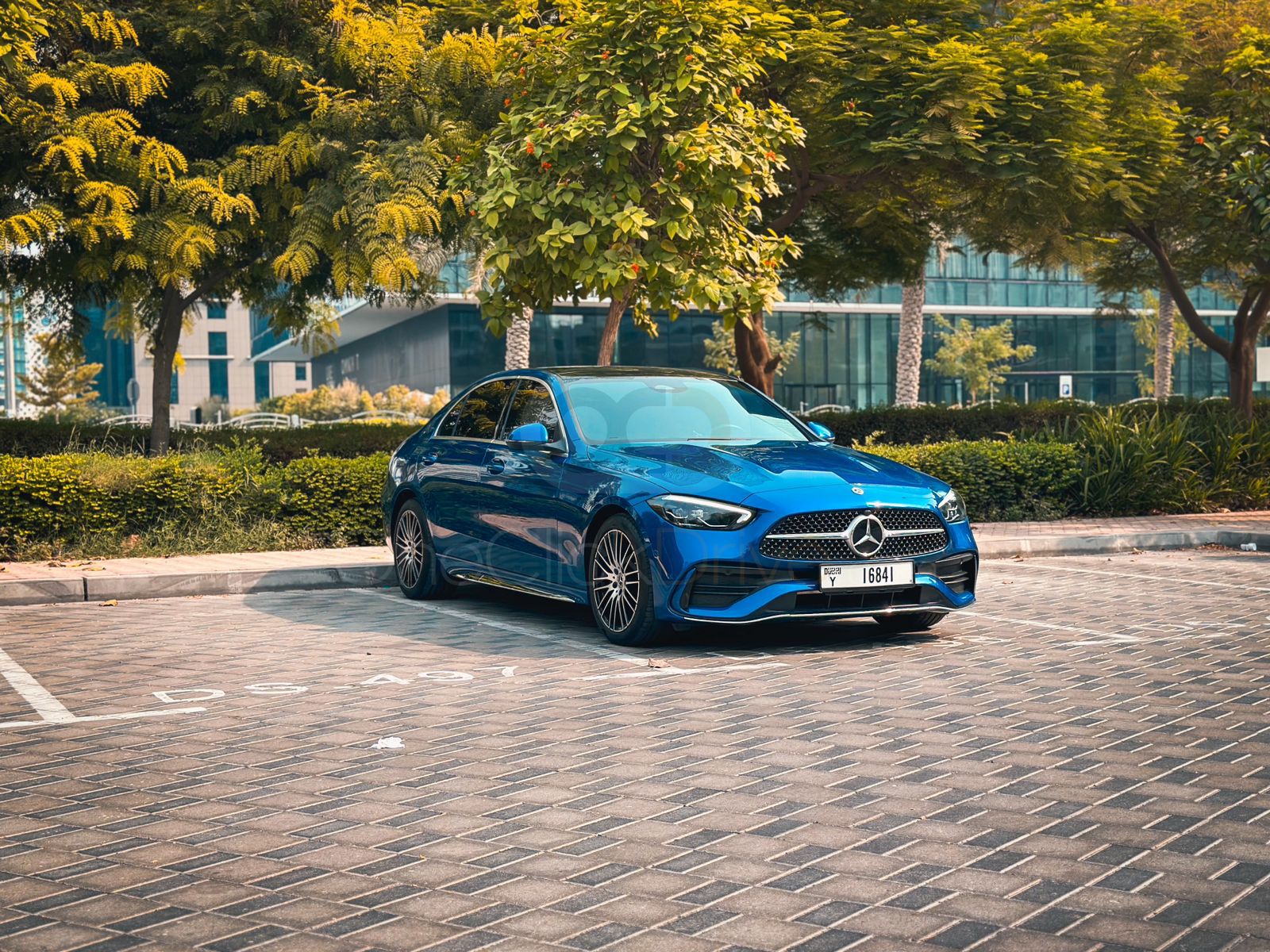 Mercedes-Benz C200 - Image 4