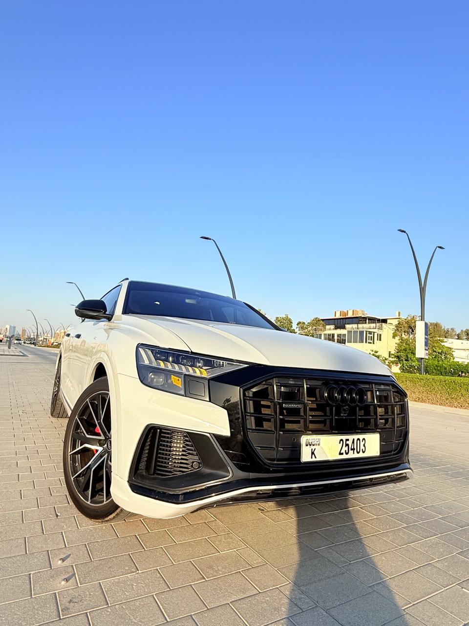 Audi Q8 white - Image 2