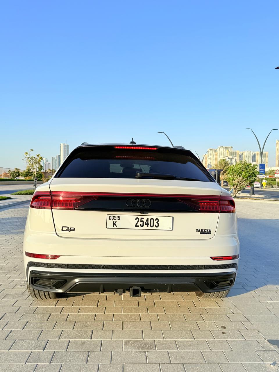 Audi Q8 white - Image 6