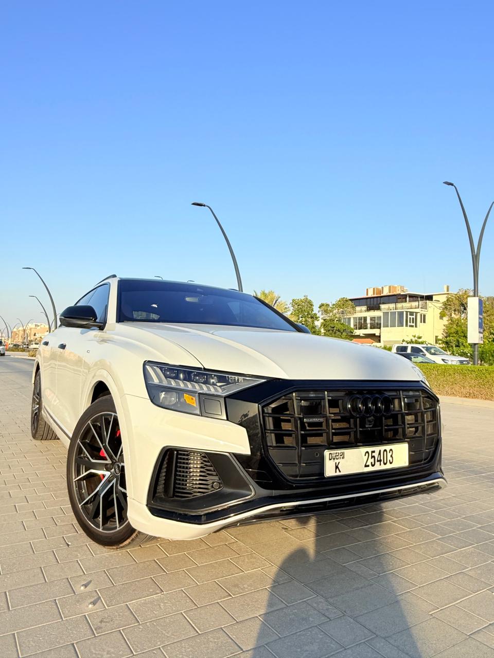 Audi Q8 white - Image 7