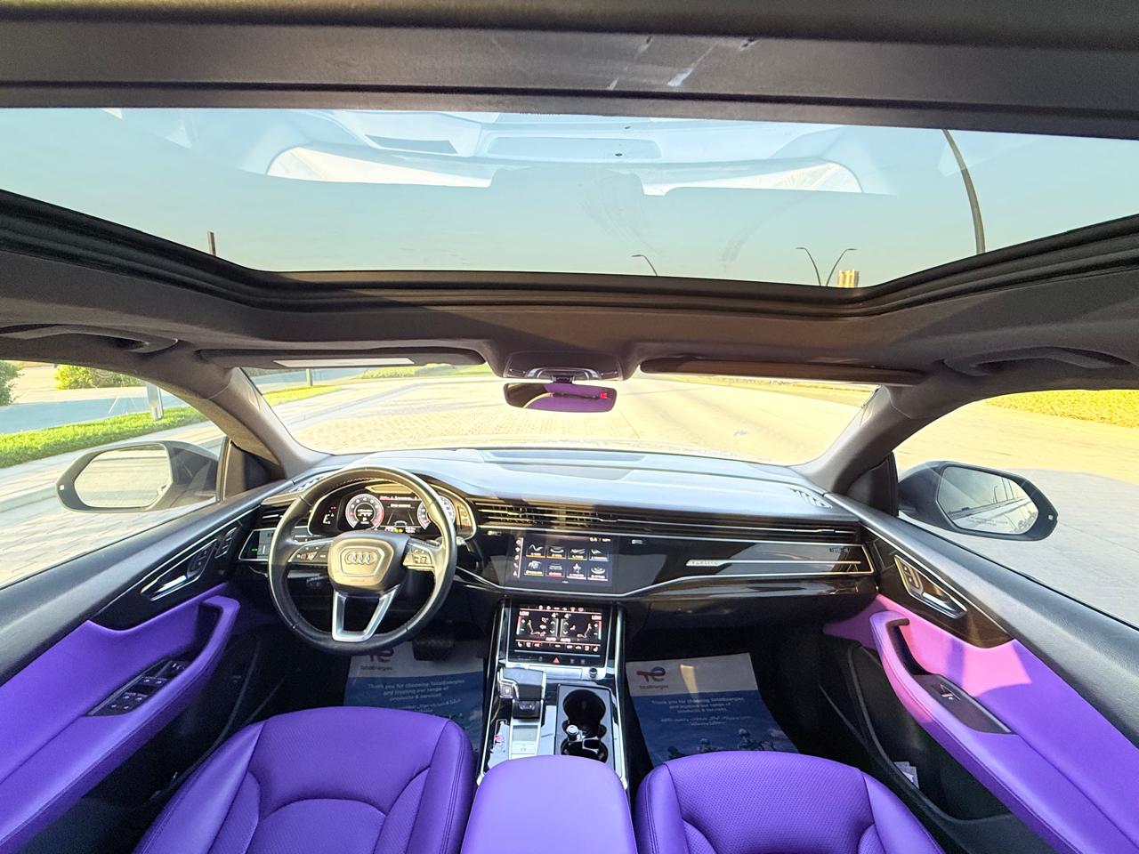 Audi Q8 white - Image 11